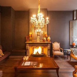 Otel Diamonds And Pearls, Anvers
